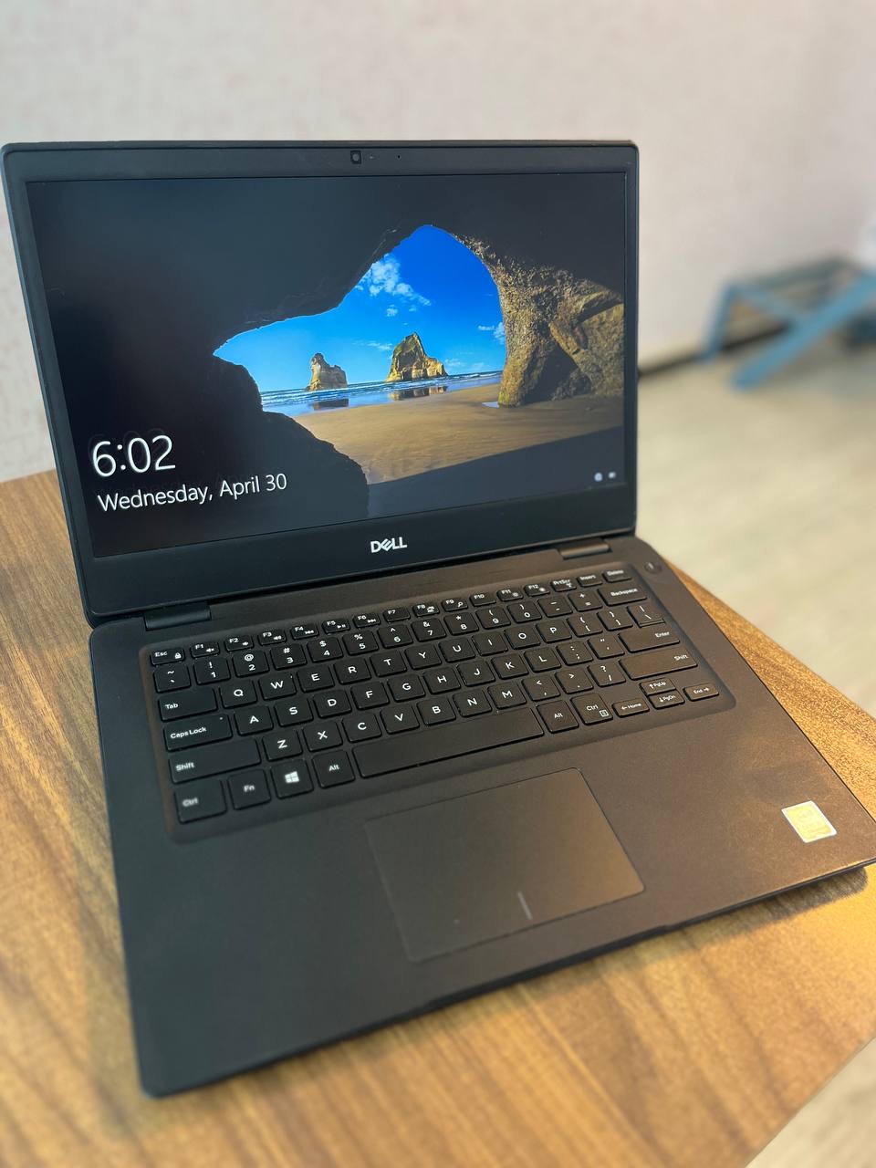 گالری عکس های محصول لپ‌تاپ دل (DELL) مدل 3400-شماره-0