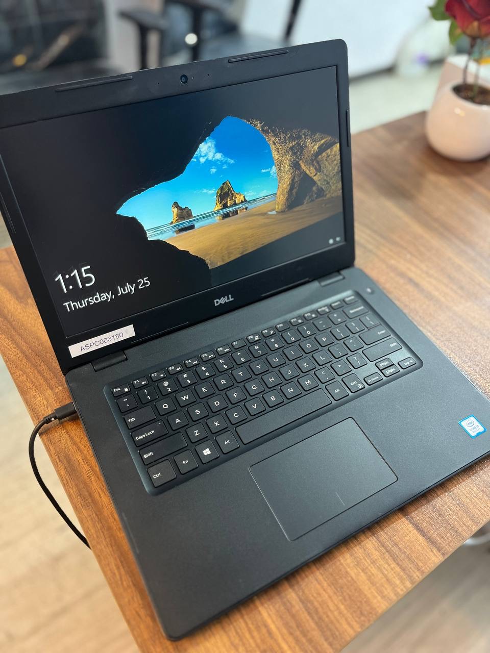 گالری عکس های محصول لپ‌تاپ دل (DELL) مدل 3490-شماره-1