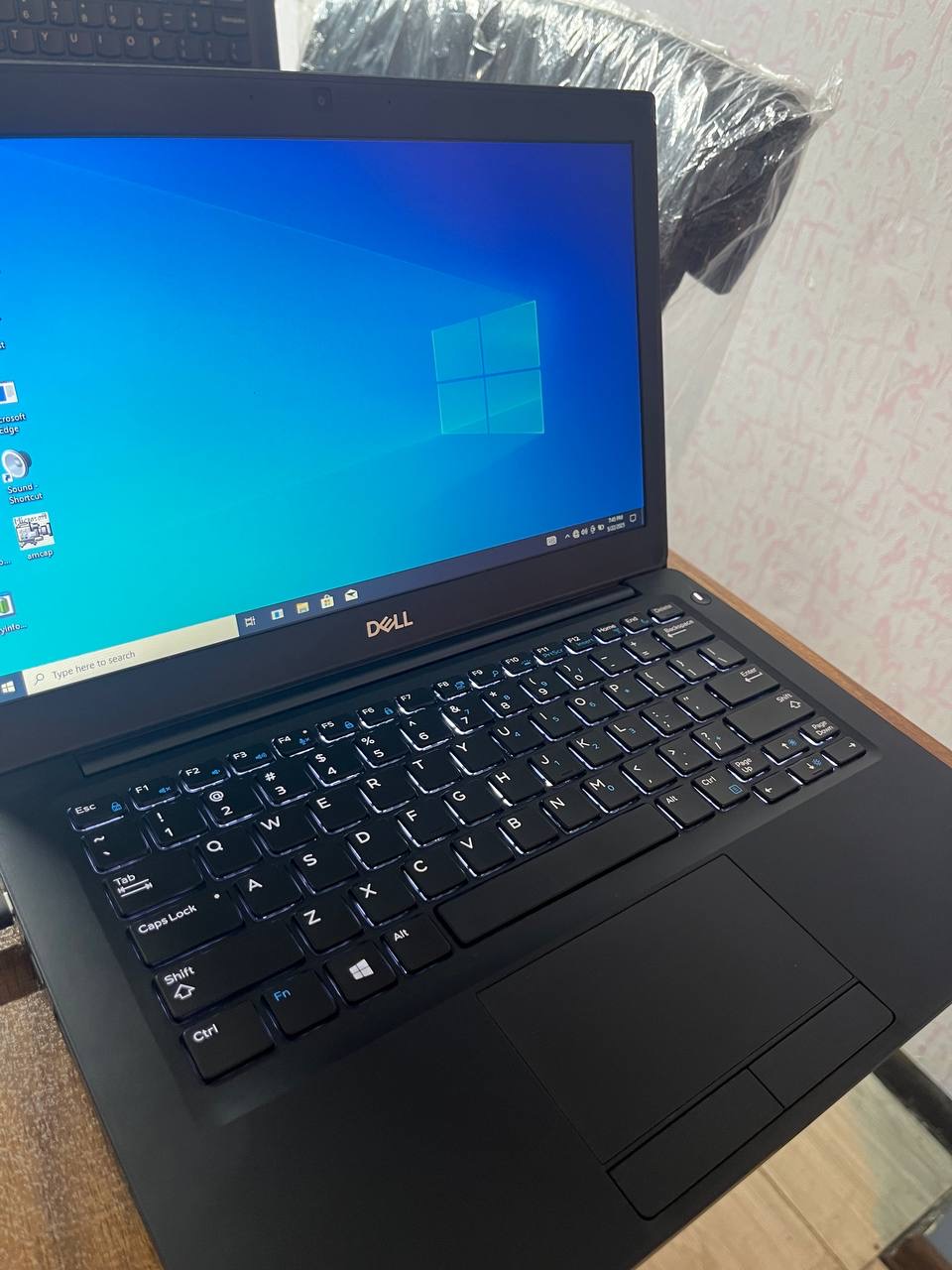 گالری عکس های محصول لپ‌تاپ دل (DELL) مدل 7290-شماره-1