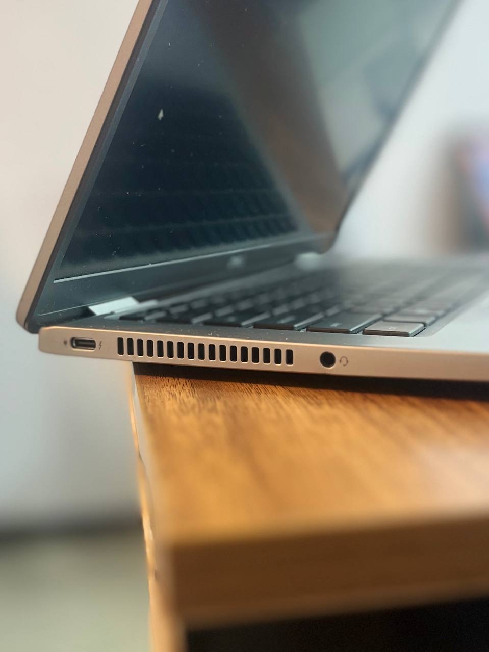 گالری عکس های محصول لپ‌تاپ دل (DELL) مدل 7320-شماره-5