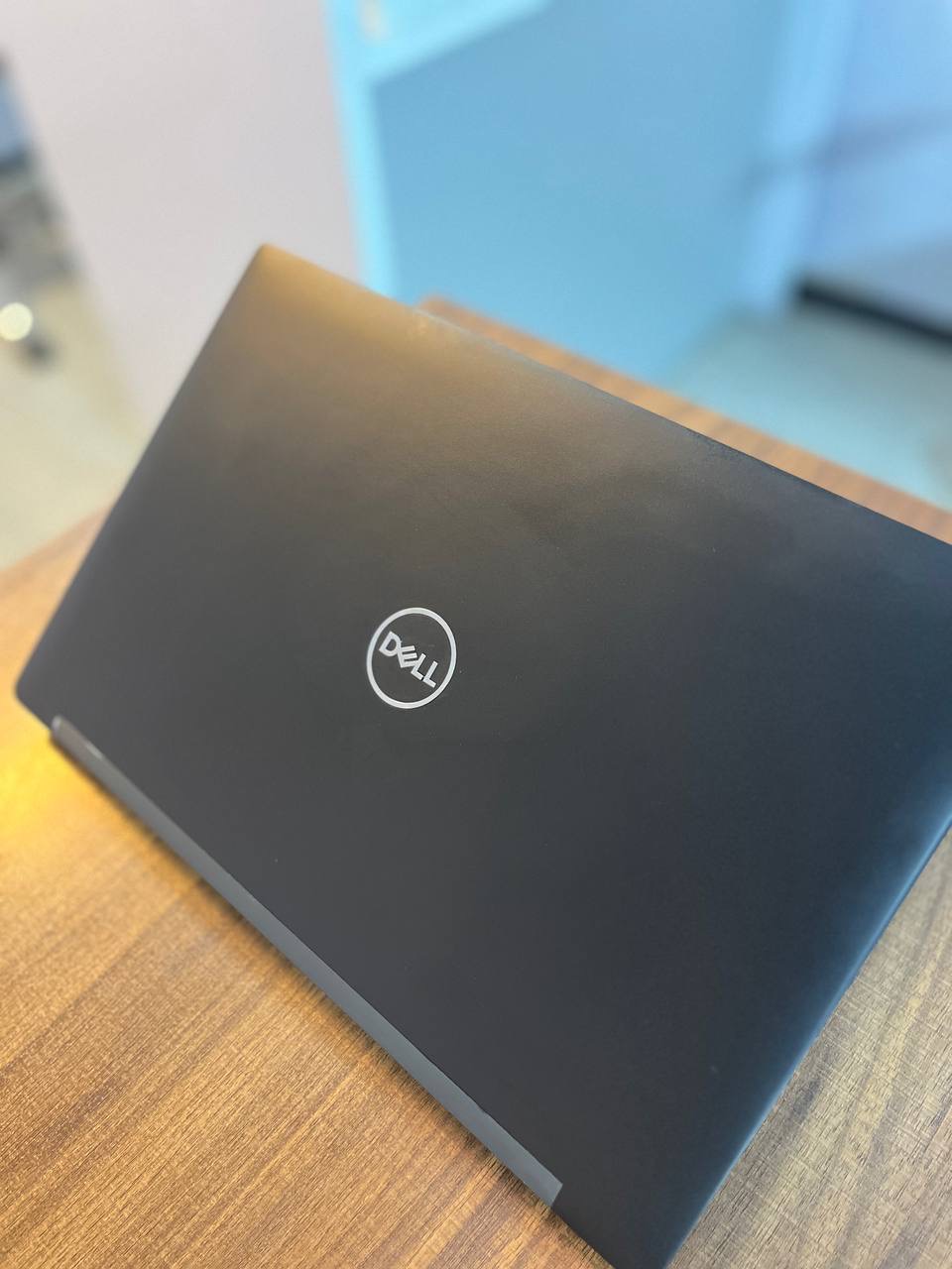 گالری عکس های محصول لپ‌تاپ دل (DELL) مدل 7490-شماره-4